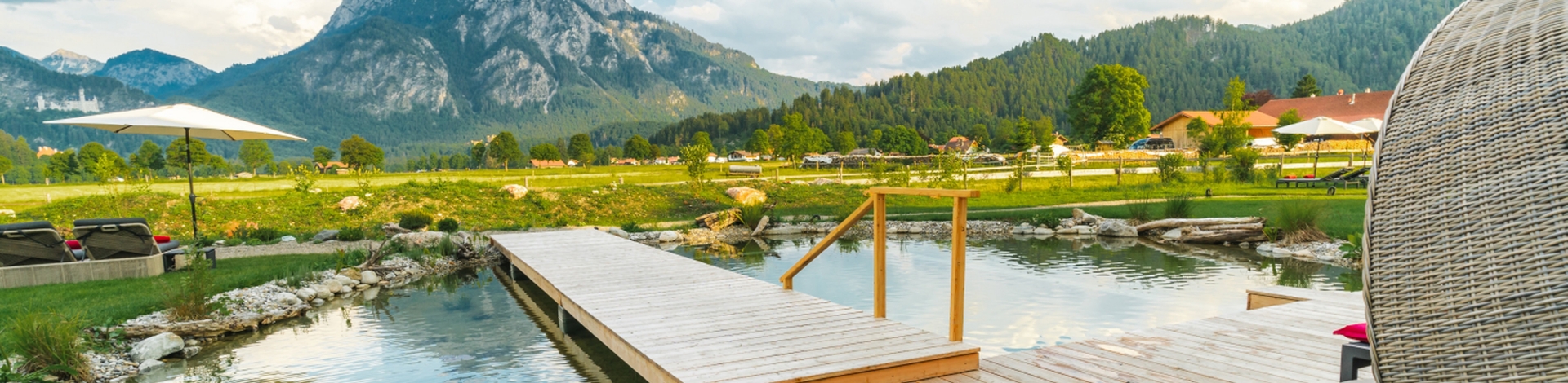 Der Badeteich im Hotel Rübezahl, ein Wellneshotel im Allgäu