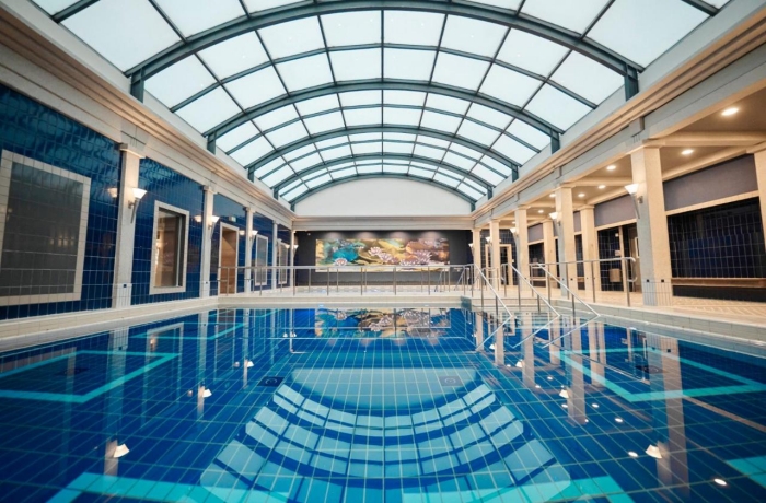 Therme neben dem Hotel Nouri