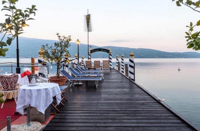 Hotels am Gardasee – dieses Schmuckstück verfügt sogar über einen eigenen Steg