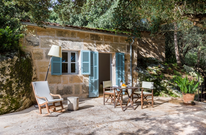 Mediterranes Natursteinhaus mit privater Terrasse im Hotel Predi Son Jaumell auf Mallorca.