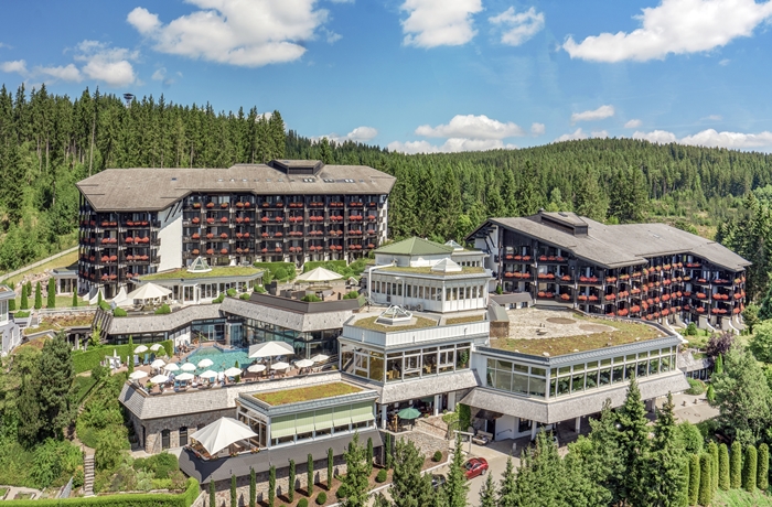 Das Hotel Vier Jahreszeiten am Schluchsee liegt inmitten des Südschwarzwald