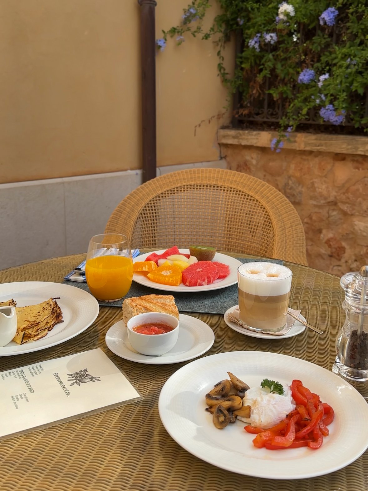 Das erfrischend leichte und regionale Hotelfrühstück: Herzhaft und süß