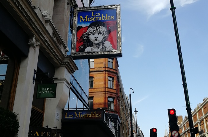 Werbung für das Musical Lés Miserables im West End