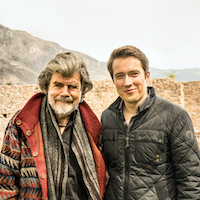 Weltwach-Host Erik Lorenz mit Bergsteigerlegende Reinhold Messner